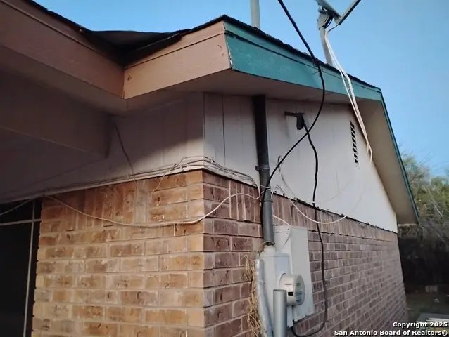 1665 Cristin Dr., Eagle Pass, TX 78852 - Image #1