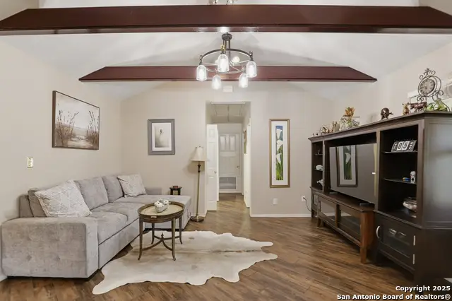 632 Durham Dr, Canyon Lake, TX 78133 - Image #2