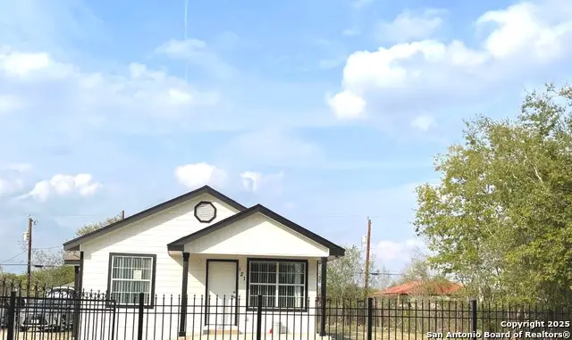 121 Esma, San Antonio, TX 78223 - Image #1