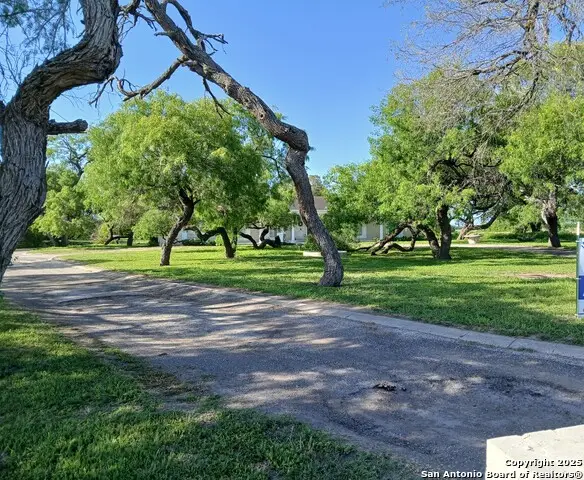 2916 Highway 44, Alice, TX 78332 - Image #1