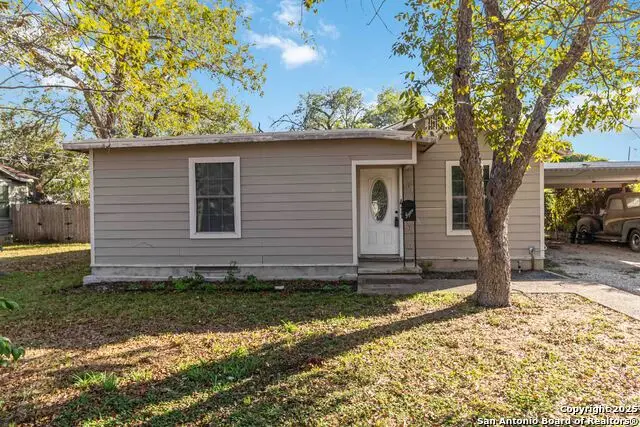 411 Bismark, Seguin, TX 78155 - Image #1