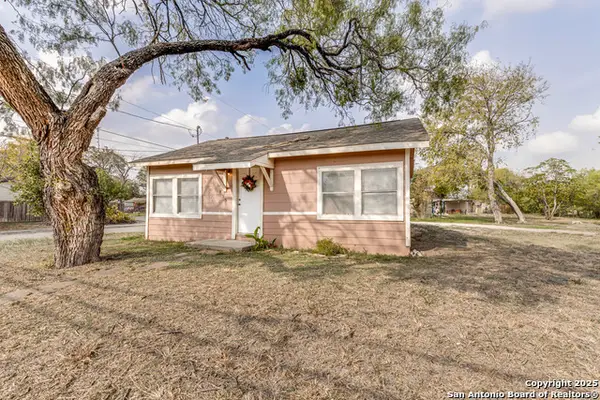 835 Grosvenor, San Antonio, TX 78221