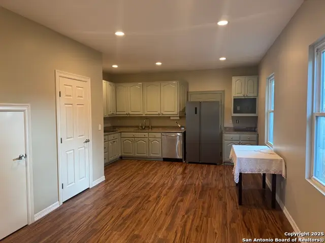 506 Elvira St, San Antonio, TX 78207 - Image #2