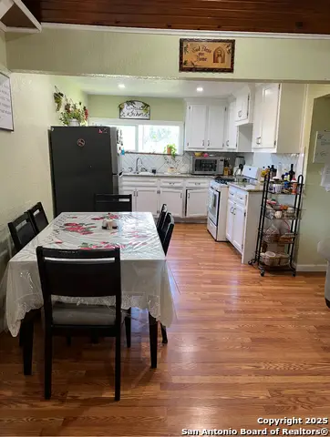 100 Aniak, Holiday Lakes, TX 77515 - Image #3