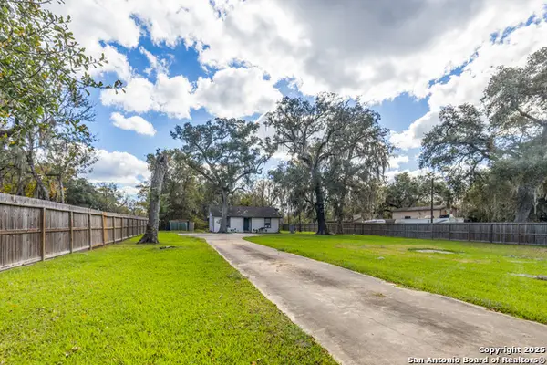 4341 County Road 842, Brazoria, TX 77422