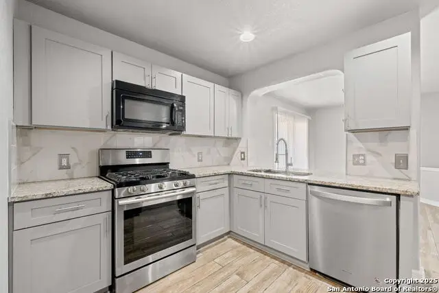 2326 Camberly, Converse, TX 78109 - Image #3