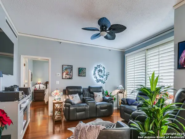 1 Towers Park Ln #316, San Antonio, TX 78209