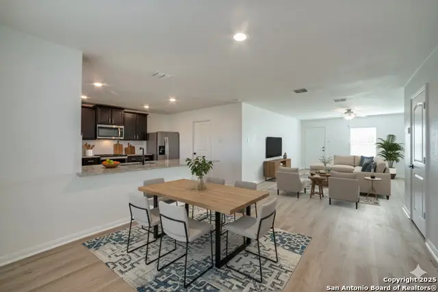 11757 Davalos Ln, San Antonio, TX 78252 - Image #2