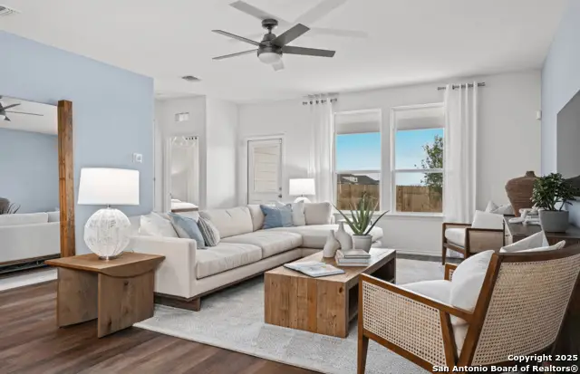 957 Heartseed Ave, New Braunfels, TX 78130 - Image #3