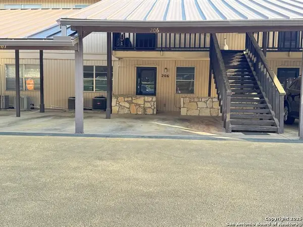 1210 Hi Stirrup #UNIT 206, Horseshoe Bay, TX 78657