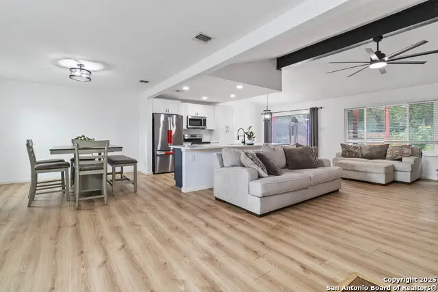 8219 Sam Snead, San Antonio, TX 78240 - Image #3