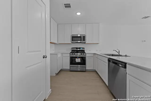 3769 Swift Fox Rd, New Braunfels, TX 78130 - Image #2