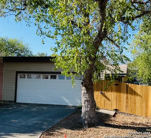 7918 Falcon Ridge, San Antonio, TX 78239 - Image #2