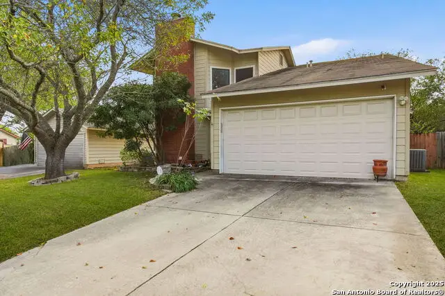 17007 Vista Bluff Dr, San Antonio, TX 78247 - Image #2