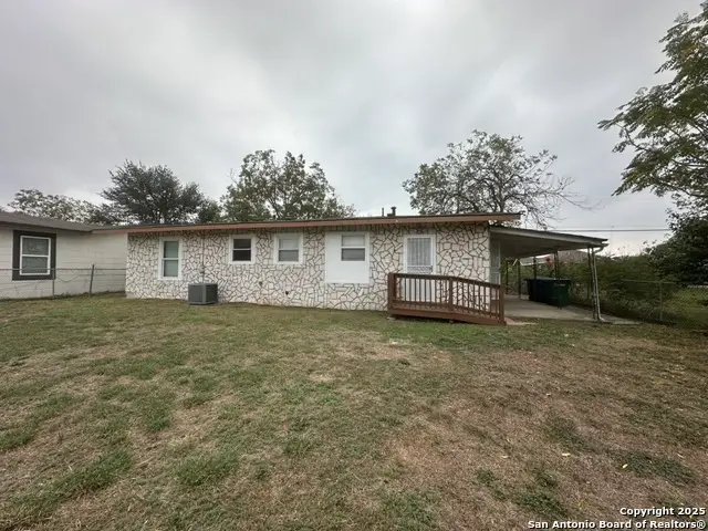 631 Monticello, San Antonio, TX 78223 - Image #2