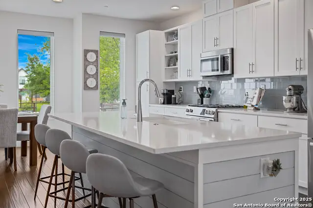 102 Tendick Unit # 902, San Antonio, TX 78209 - Image #1