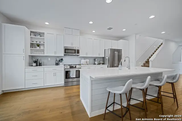 102 Tendick Unit # 902, San Antonio, TX 78209 - Image #3