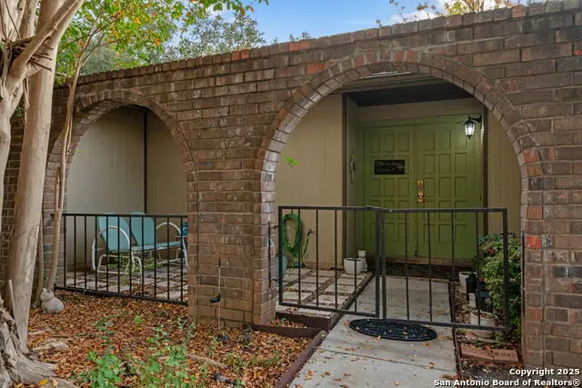 6835 Hogans Trail, San Antonio, TX 78240 - Image #2