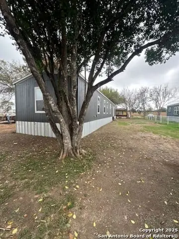 13 Green Meadows, Knippa, TX 78801 - Image #2