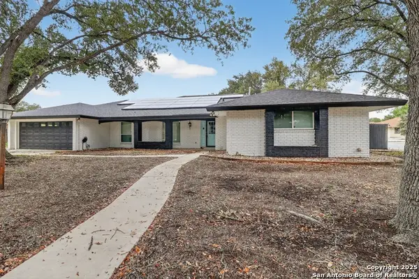 421 Candleglo, Windcrest, TX 78239