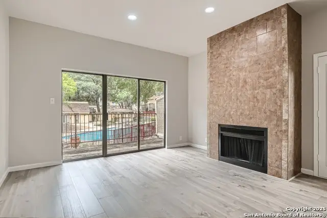 8642 Fredericksburg #703, San Antonio, TX 78240 - Image #2
