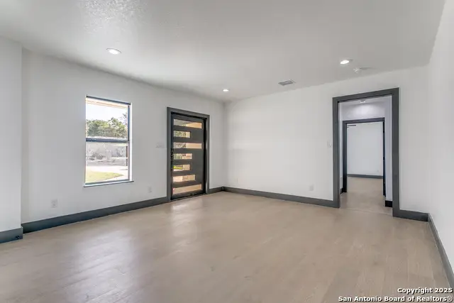 427 Laramie, San Antonio, TX 78209 - Image #3
