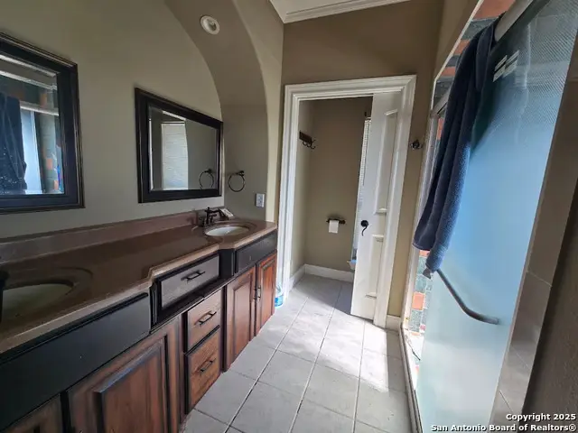 12219 Course View, San Antonio, TX 78221 - Image #2