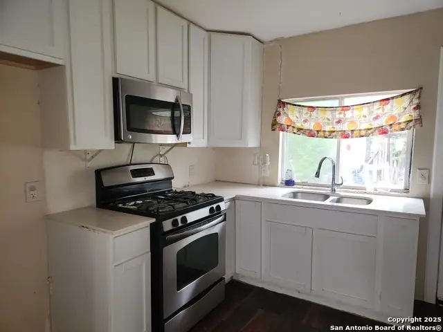 3319 Salinas, San Antonio, TX 78207 - Image #3