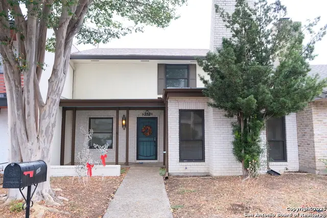 393 Fenwick Dr., Windcrest, TX 78239 - Image #1