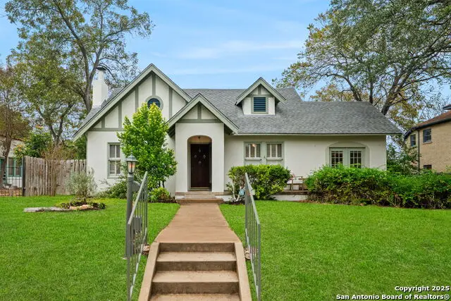 247 E Rosewood, San Antonio, TX 78212 - Image #2