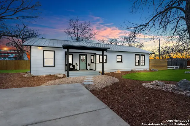 569 Wright, New Braunfels, TX 78130 - Image #2