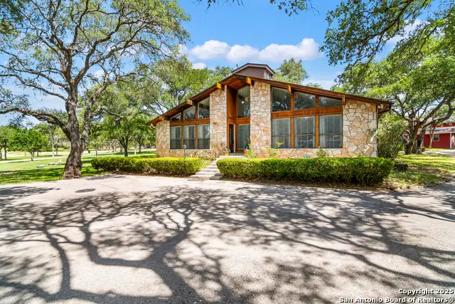 101 Hunters Glen Dr, San Marcos, TX 78666 - Image #1