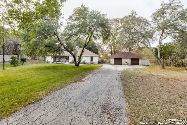 104 Whippoorwill Ct, Boerne, TX 78006 - Image #1