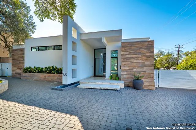 100 Canterbury Hill, Terrell Hills, TX 78209 - Image #2