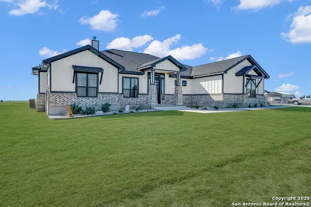 158 Estates Dr, La Vernia, TX 78121 - Image #3