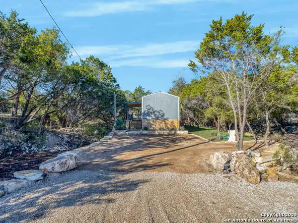 1230 Greenbriar, Canyon Lake, TX 78133