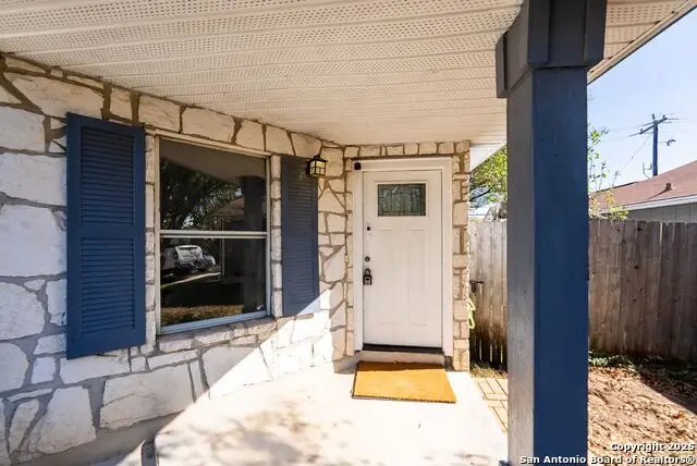 8206 Laurel Bend, San Antonio, TX 78250 - Image #3