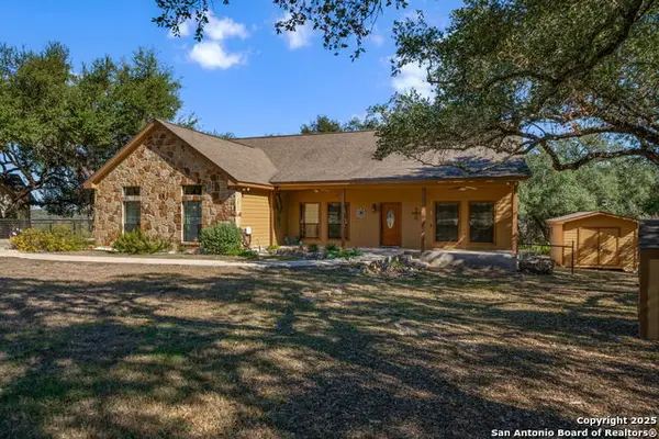 905 Cypress Pass, Spring Branch, TX 78070