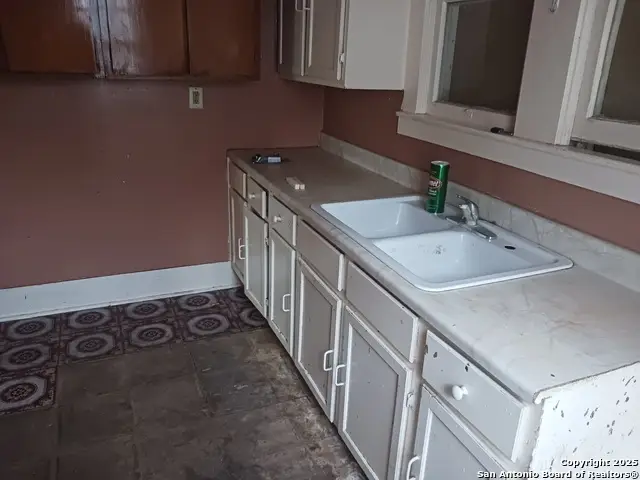 702 W Malone, San Antonio, TX 78225 - Image #3