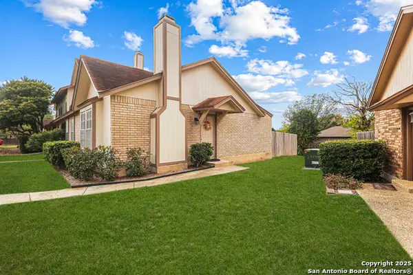 10254 Dover Rdg #806, San Antonio, TX 78250