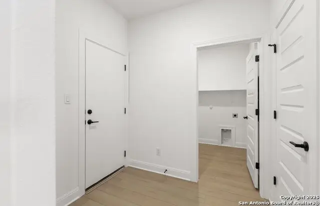 438 Nightingale Ave, Marion, TX 78124 - Image #2