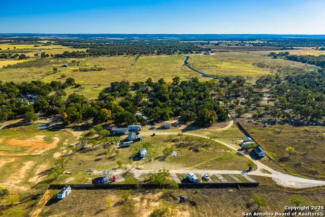 930 Jerald, Fredericksburg, TX 78624 - Image #2