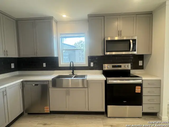 213 W. White, Pleasanton, TX 78064 - Image #2