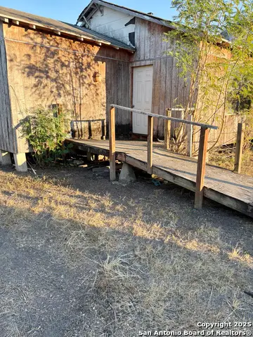 622 S 12th St, Kingsville, TX 78363 - Image #2
