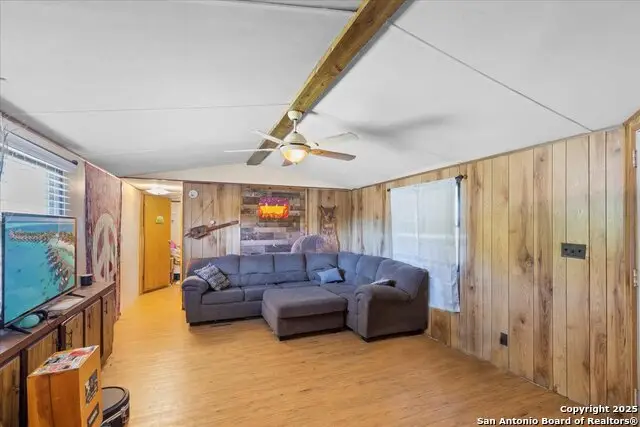 1411 B Democrat Street, Blanco, TX 78606 - Image #3