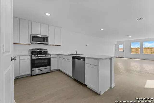 3777 Swift Fox Rd, New Braunfels, TX 78130 - Image #2