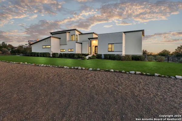 1347 Bordeaux, New Braunfels, TX 78132