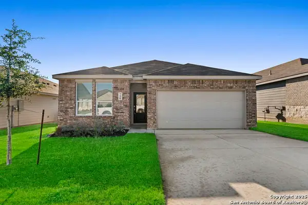 726 Bee Ridge Pt, New Braunfels, TX 78130