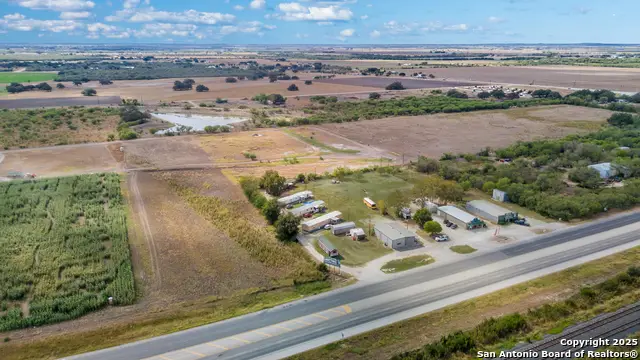 701 19th, Hondo, TX 78861 - Image #3