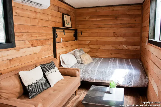 607 Mountain, Lakehills, TX 78063 - Image #3